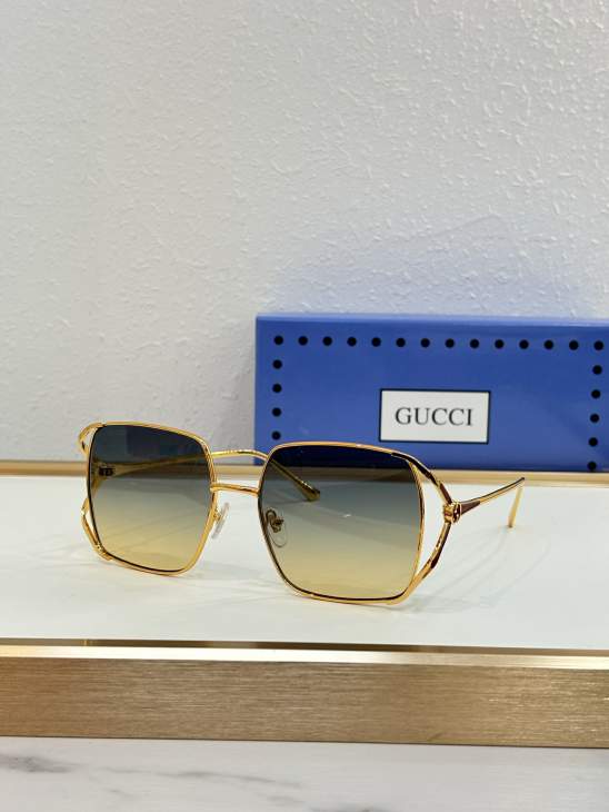Picture of Gucci Sunglasses _SKUfw80882082fw